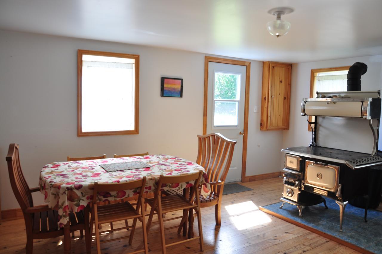 Breton Cove Farmhouse Affittacamere Indian Brook Esterno foto