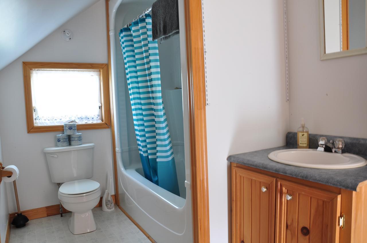 Breton Cove Farmhouse Affittacamere Indian Brook Esterno foto
